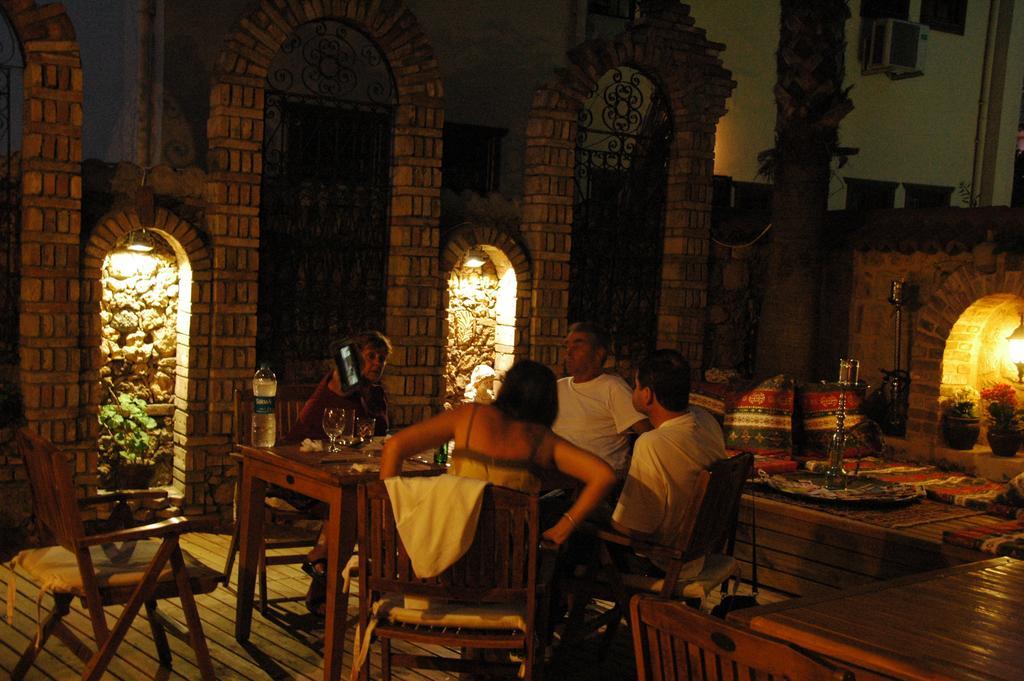 Mavi & Ani Pansiyon Antalya Chambre photo