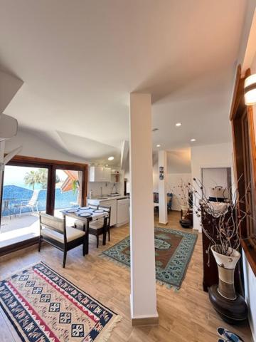Mavi & Ani Pansiyon Antalya Extérieur photo