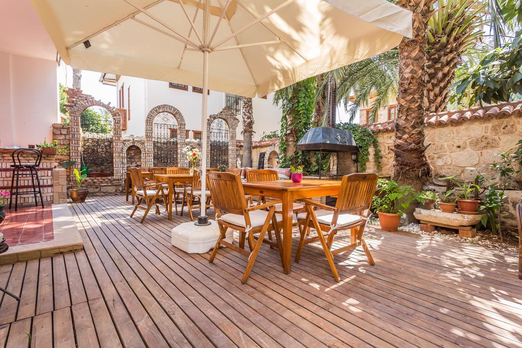 Mavi & Ani Pansiyon Antalya Extérieur photo