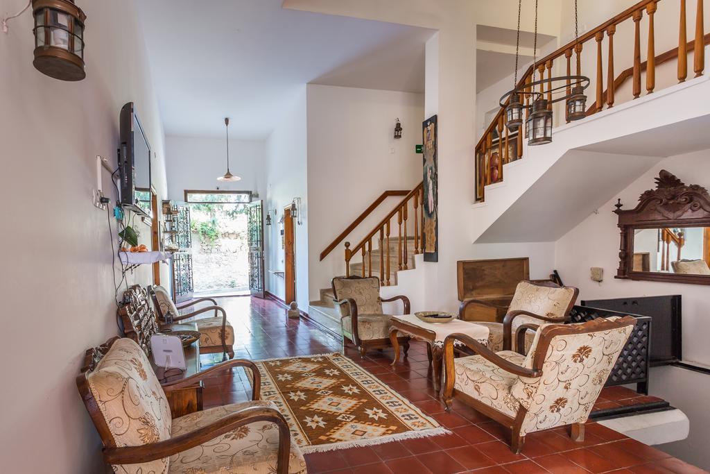 Mavi & Ani Pansiyon Antalya Extérieur photo