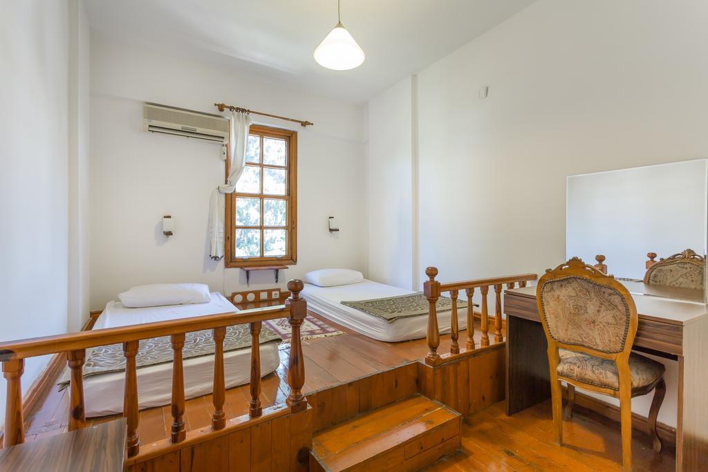 Mavi & Ani Pansiyon Antalya Extérieur photo